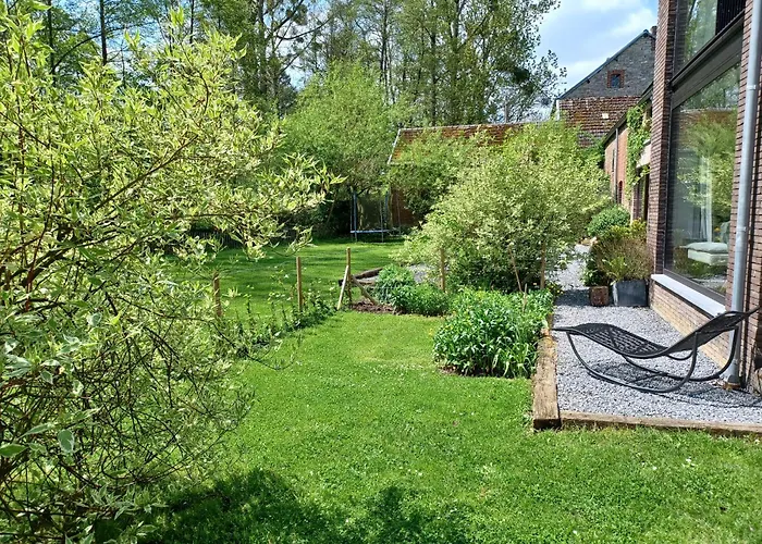 L'etable De Joseph- Calme Et Riviere *